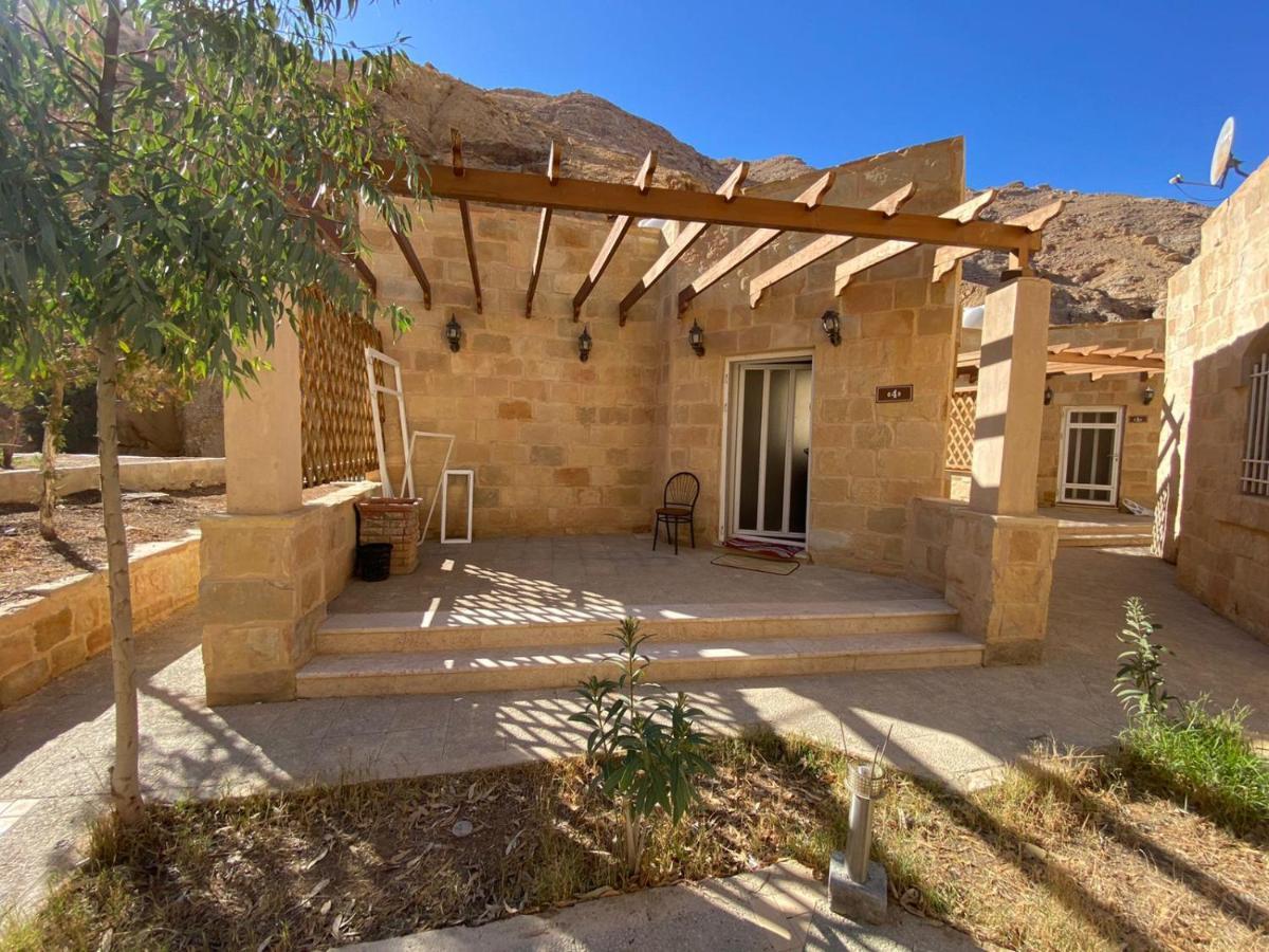 Afra Hot Springs Chalets At-Tafilah Экстерьер фото