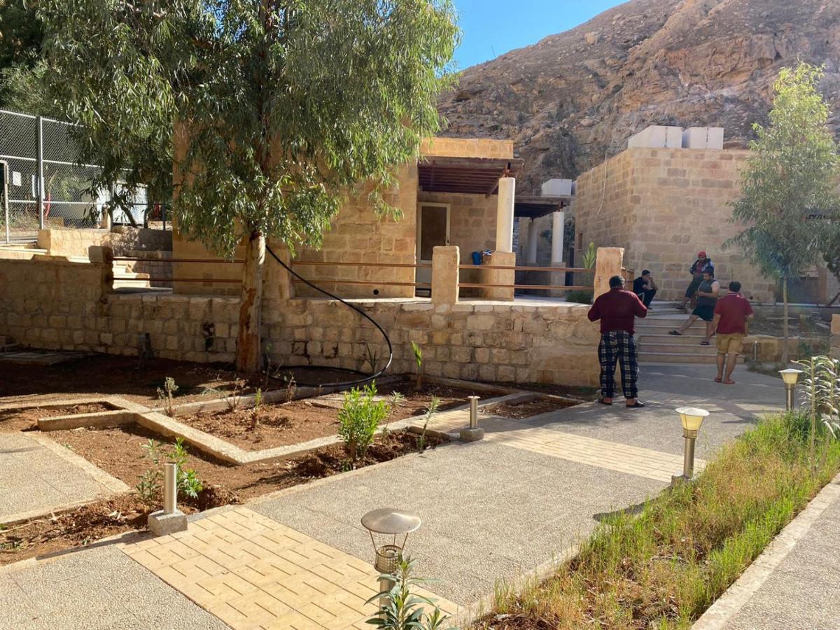 Afra Hot Springs Chalets At-Tafilah Экстерьер фото