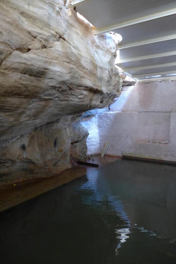 Afra Hot Springs Chalets At-Tafilah Экстерьер фото